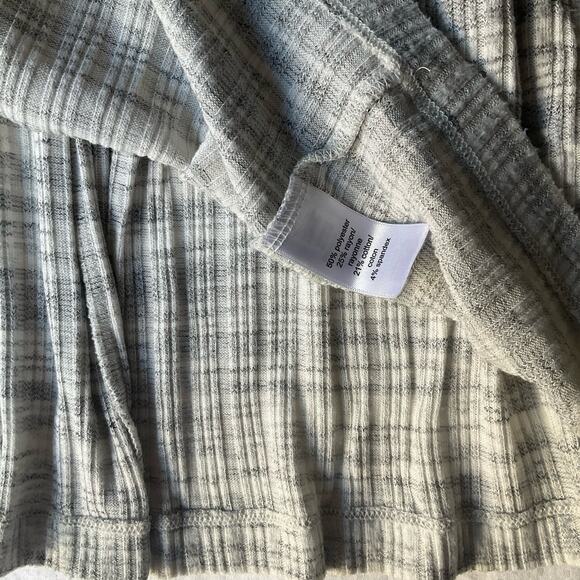 Maurices Women’s Sleeveless Stretchy Soft Blouse size M, Gray - Picture 6 of 7